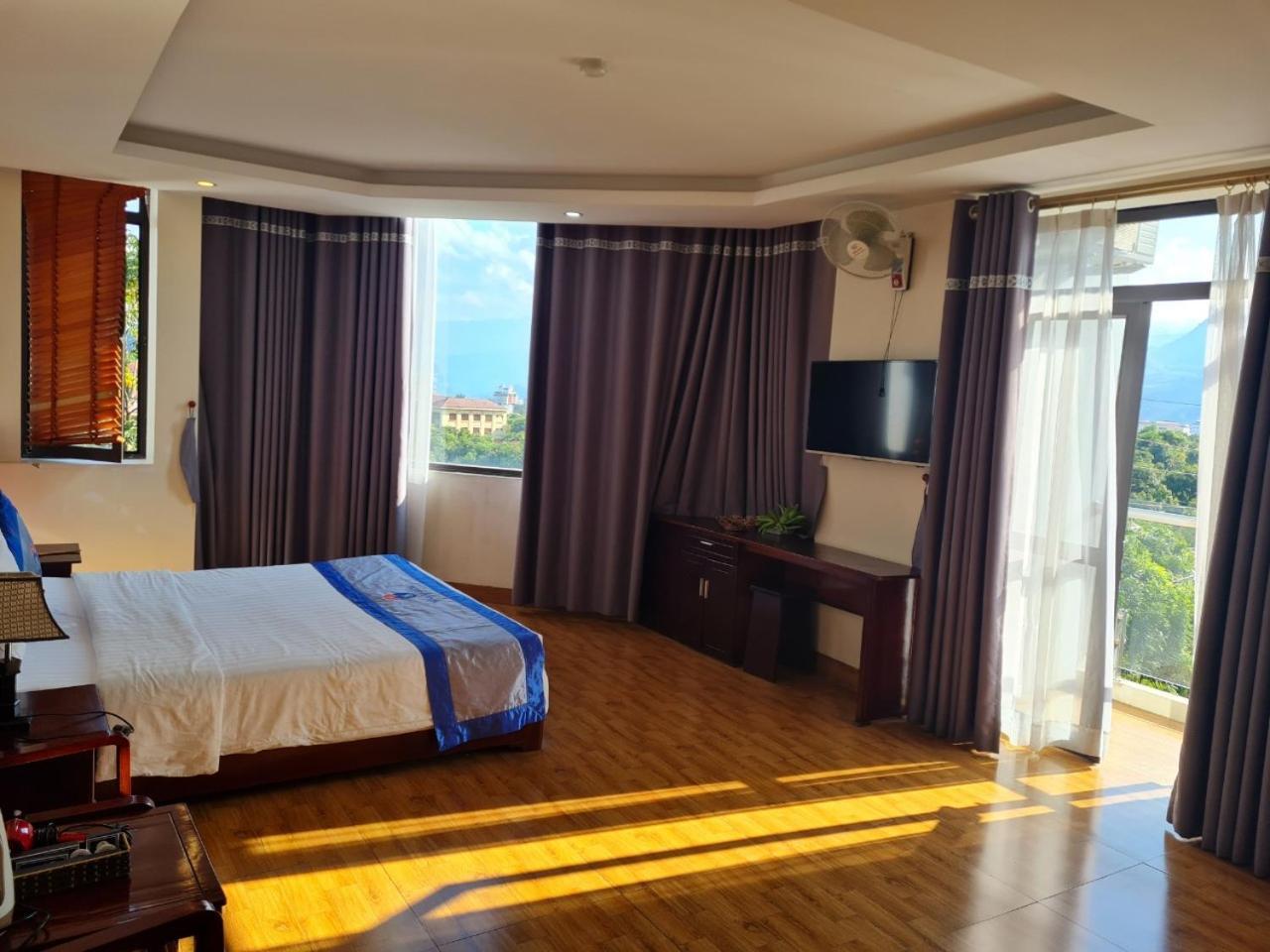 Minh Son Hotel Ta Lan Than Exterior foto
